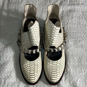 Freebird White snake Textured Ankle Boots size 9